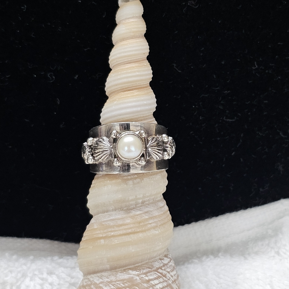 Carol Felley Sterling Silver and Pearl Seashell Ocean Ring Size 7 RARE Vintage - Picture 3 of 14
